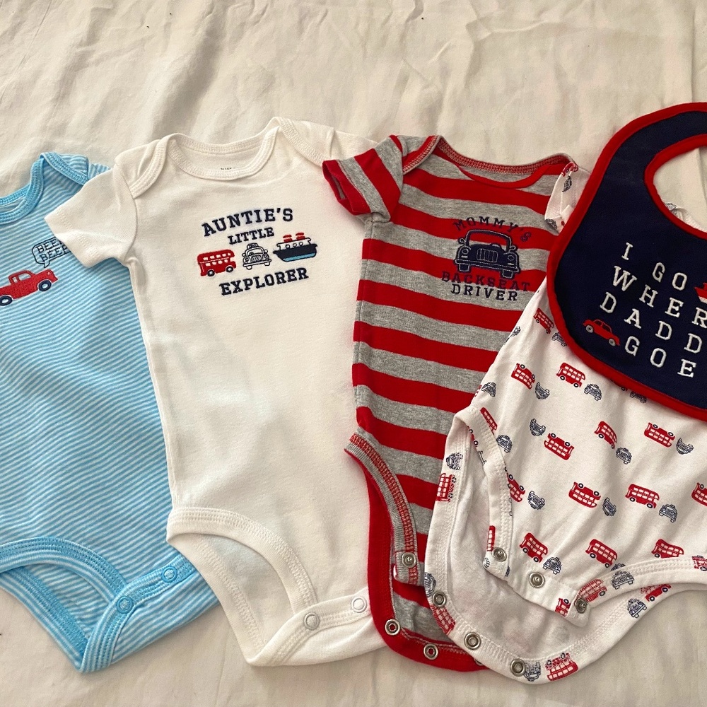 Baby Onesie 4 piece set with bib